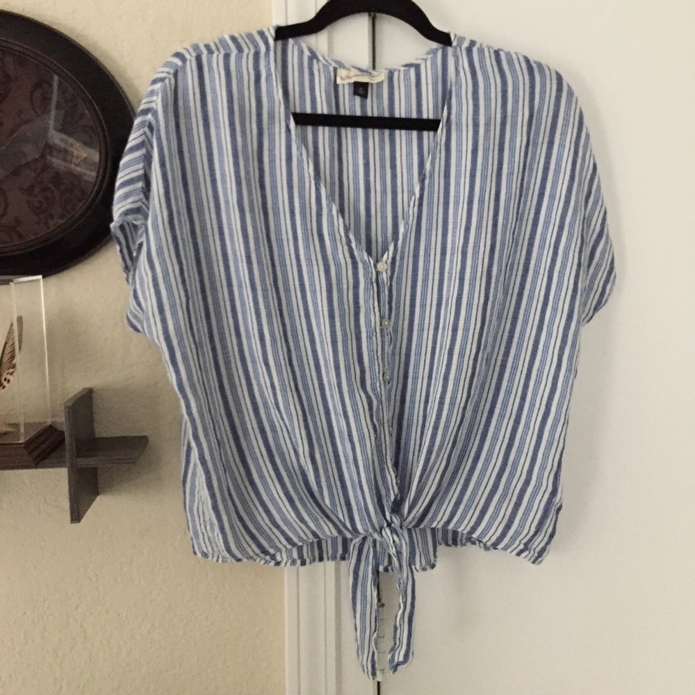 Tie front crop top